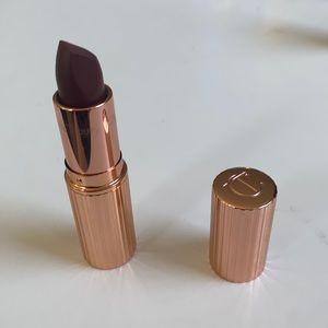 Charlotte Tillbury Burkin Brown lipstick